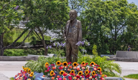 Celebración del Legado de Efraín Recinos en Guatemala