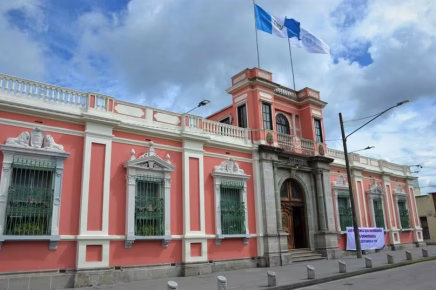 TSE Investiga Más de 150 Expedientes de Campaña Anticipada