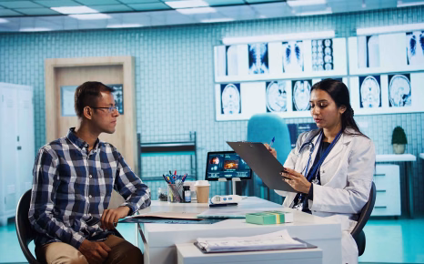 Consulta médica en clínica especializada, turismo de salud y bienestar en Guatemala