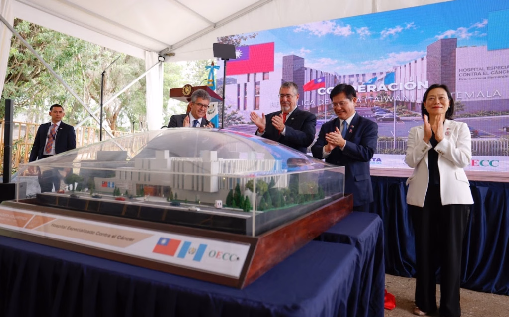 Guatemala avanza en la construcción del Hospital contra el Cáncer